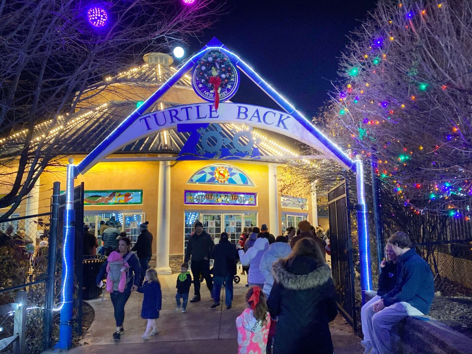 Holiday Lights At The Turtle Back Zoo A Free And Festive Event